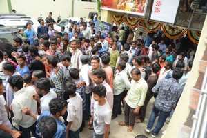 Brahmotsavam Hungama at RTC X Roads